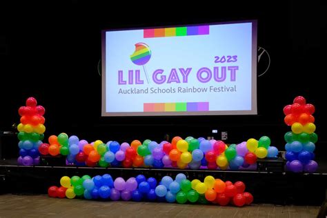 Lil Gay Out