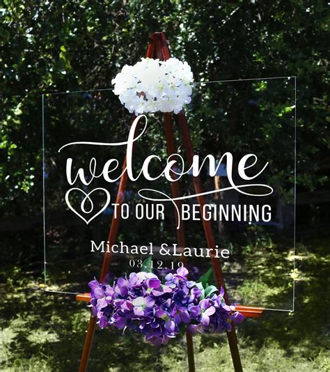 Gorgeous Acrylic Wedding Signs The Overwhelmed Bride Wedding