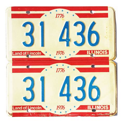 Illinois Bicentennial Pair Collectible Plates