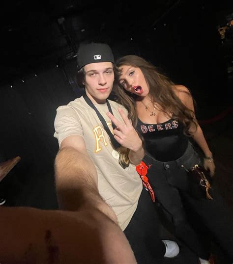 Chris Sturniolo W Fan Fangirl Problems Hot Youtubers Triplets