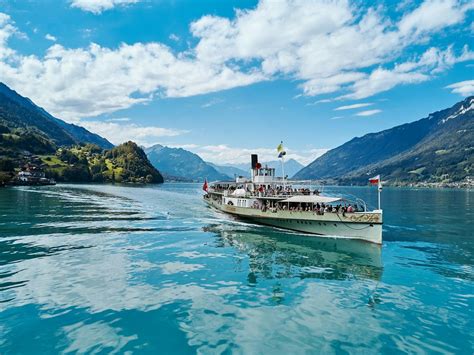 lake brienz