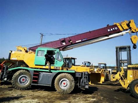 25T KATO Rough Terrain Crane KR250 Crane For Sale