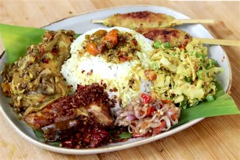 Pilih Isian Sesuai Selera Ini 4 Rekomendasi Kuliner Nasi Campur Di