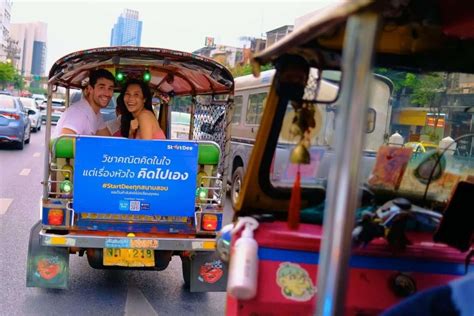 Emocionante Excursión en Tuk Tuk por Bangkok Privada y Todo Incluido