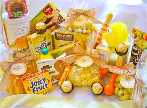 Подарки выпускникам детского сада от родителей и воспитателей