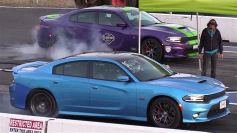 Hellcat Charger Vs Srt Charger Drag Race Youtube