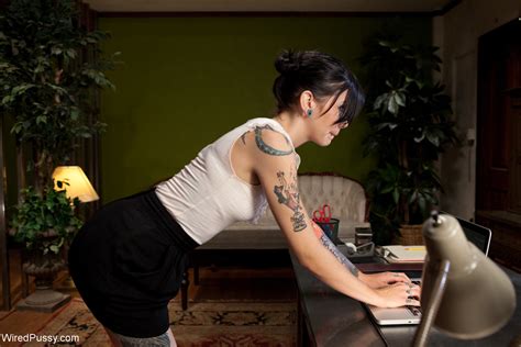 Wired Pussy Performed By Krysta Kaos Lorelei Lee Naked Images CoedCherry