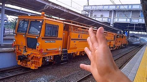 Kereta Api Mirip Transfomers Aku Hunting Krl Sore Hari Jumpa Argo