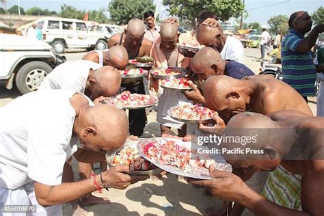 165 Pind Daan Stock Photos, High-Res Pictures, and Images - Getty Images