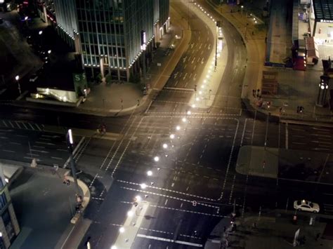 8,000 Glowing Balloons Recreate the Berlin Wall | WIRED