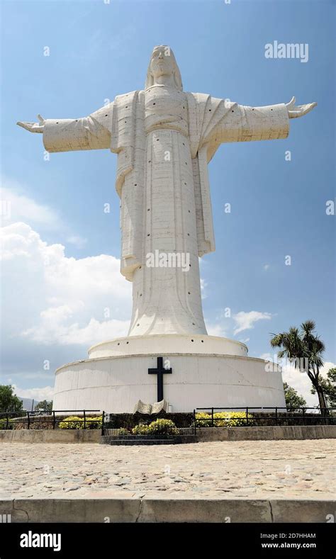 Cristo de la Concordia, Cochabamba, Bolivia Stock Photo - Alamy