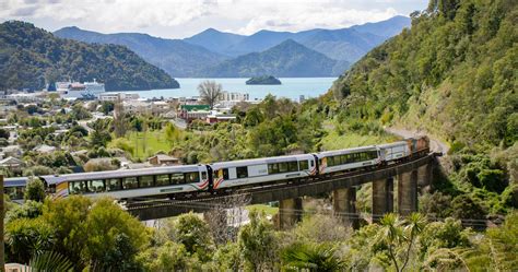 Coastal Pacific train journey | 100% Pure New Zealand