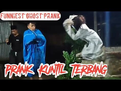 Ngakak Kuntilnakal Gangguin Orang Lewat Bikin Ngocok Perut Prank