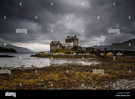 Eilean Donan Castle Stock Photo - Alamy