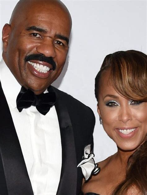 Steve Harvey S Wife Marjorie Stands With Him After His Miss Universe