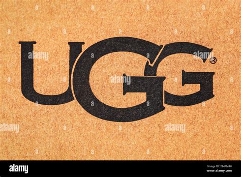 UGG Logo Símbolo Significado Logotipo Historia PNG 57 OFF