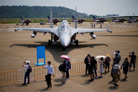 【圖輯】殲20開幕衝場 多款中國自製飛彈、軍機亮相珠海航展 上報 國際