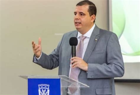 Prefeito de Xique Xique renova convênio Hospital Aristides Maltez e