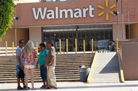 Vende Walmart en Acapulco la canasta básica más cara del sur del país