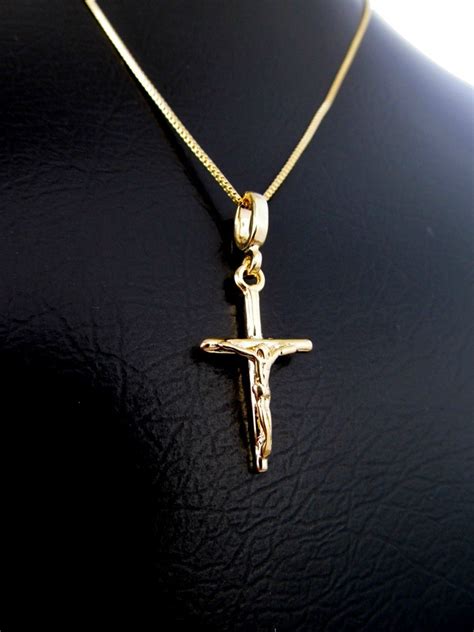 Cordão 60cm Pingente Cruz Corpo Jesus Cristo F Ouro 18k R 73 18