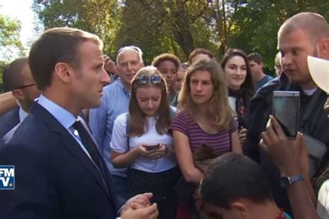 Emmanuel Macron Un Jeune Ch Meur Du Travail Je Traverse La Rue Je