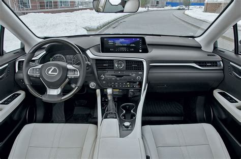 Lexus RX 350L. Больше – лучше