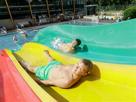 Komfortplatz Mit Private Sanit R Beerze Bulten