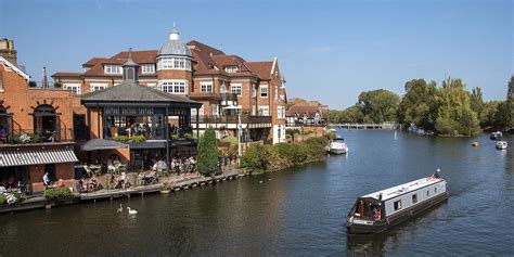 Living On a Canal Boat in the UK | What You Need to Know - Freedom ...