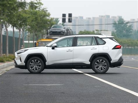 Rav4荣放外观实拍高清大图rav4荣放 2023款 20l Cvt两驱风尚plus版铂金白第8张图片大全太平洋汽车