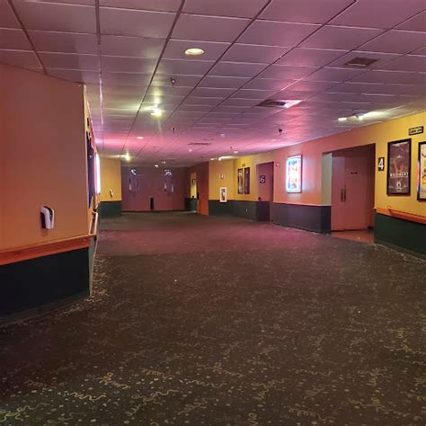 Movie Theater «Cobb Grand 10 Cinemas», reviews and photos, 920 Spring Lake Ct NW, Winter Haven ...