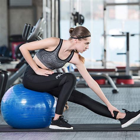 Arriba Foto Ejercicios Con Pelota De Pilates Para Bajar De Peso