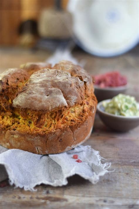 Irish Soda Bread With Cheddar And Bacon Einfaches Brot Ohne Wartezeit