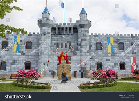 Legos Castle: Over 858 Royalty-Free Licensable Stock Photos | Shutterstock