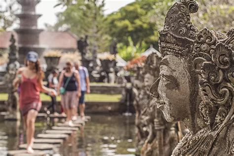 Geram Memakan Korban Turis Asing Di Bali Dilarang Sewa Motor Cek 6