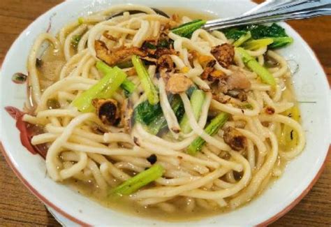 15 Resto Mie Kuah Termurah Di Makassar