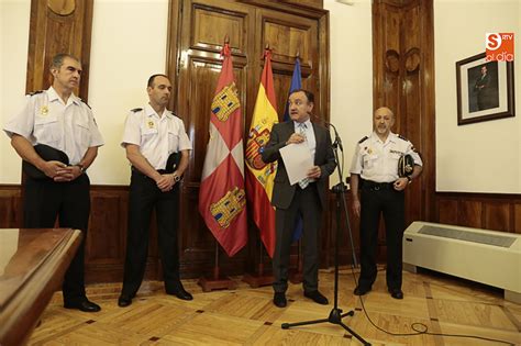 Recepción a los dos Policías condecorados con la Medalla al Mérito de