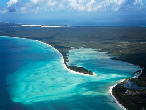 Travelling Sand Dunes of Fraser Island | Amusing Planet