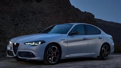 Alfa Romeo Giulia Listino Prezzi 2024 Consumi E Dimensioni Patentati