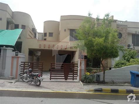 Bahria Town Safari Villa 1 14 Marla Beautiful Villa For Rent Bahria ...