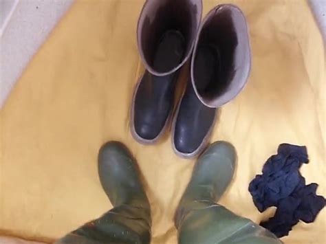 Welly Piss Gay Handjob Porn XHamster