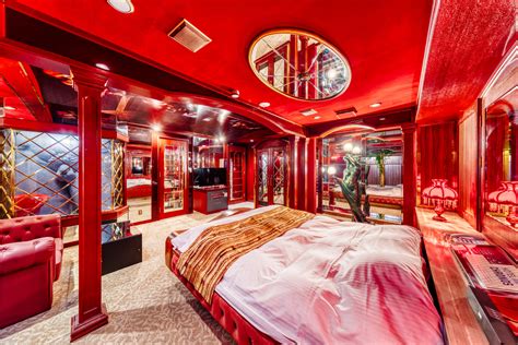 How To Use a Japanese Love Hotel: A Complete Guide