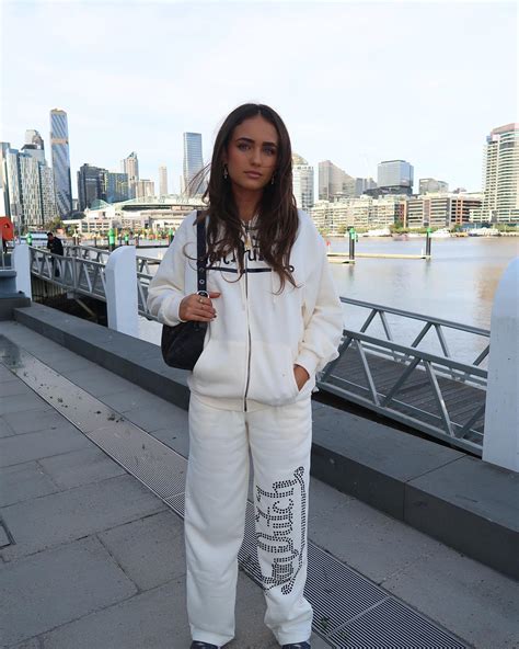 lauren lucisano nude 3