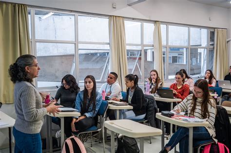 Tire Suas D Vidas Sobre O Programa Universidade Gratuita Ag Ncia De