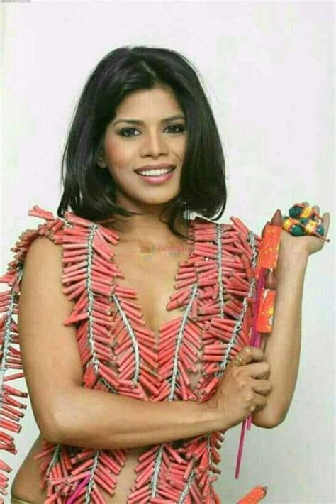 Hot Sexy Suman Mishra Bikini Pics