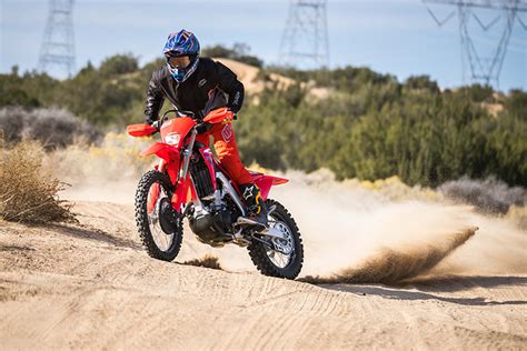 This Or That: Honda CRF450RX vs CRF450X - Dirt Bike Test