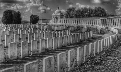 Expert Choices We Will Remember Them War Memorials General Photo