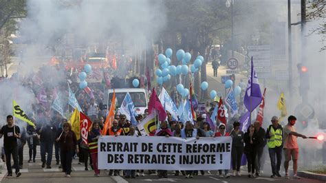 França Novas Violências Em Novo Dia De Manifestações