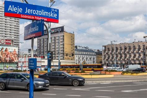 Aleje Jerozolimskie zmienią nazwę Aktywiści chcą Trasy Jerozolimskiej