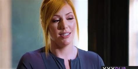 Redhead MILF Lauren Phillips Massaged The Best Client And Gave Him An Extra Tnaflix