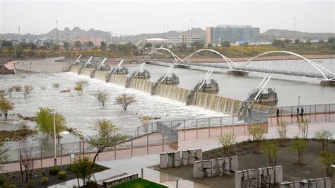 Tempe Town Lake reopens boating activities